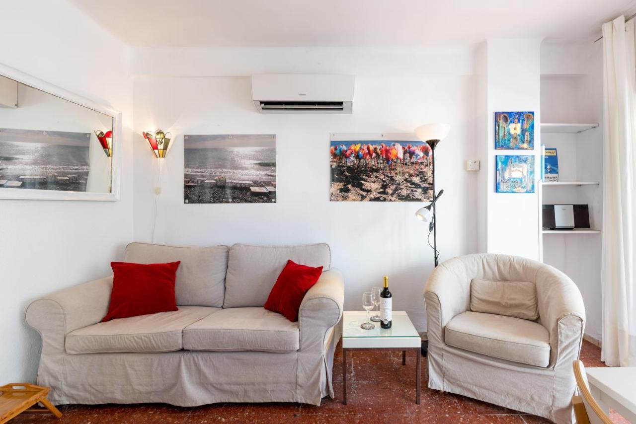Seafront Apartment Torre Del Mar Exterior photo