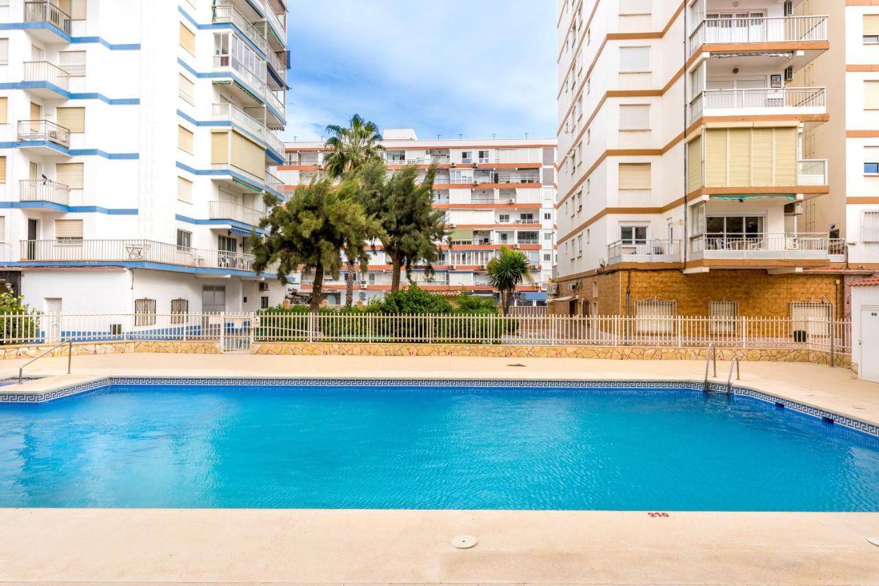 Seafront Apartment Torre Del Mar Exterior photo