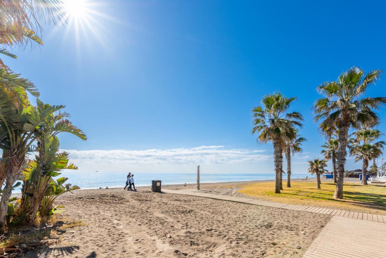 Seafront Apartment Torre Del Mar Exterior photo
