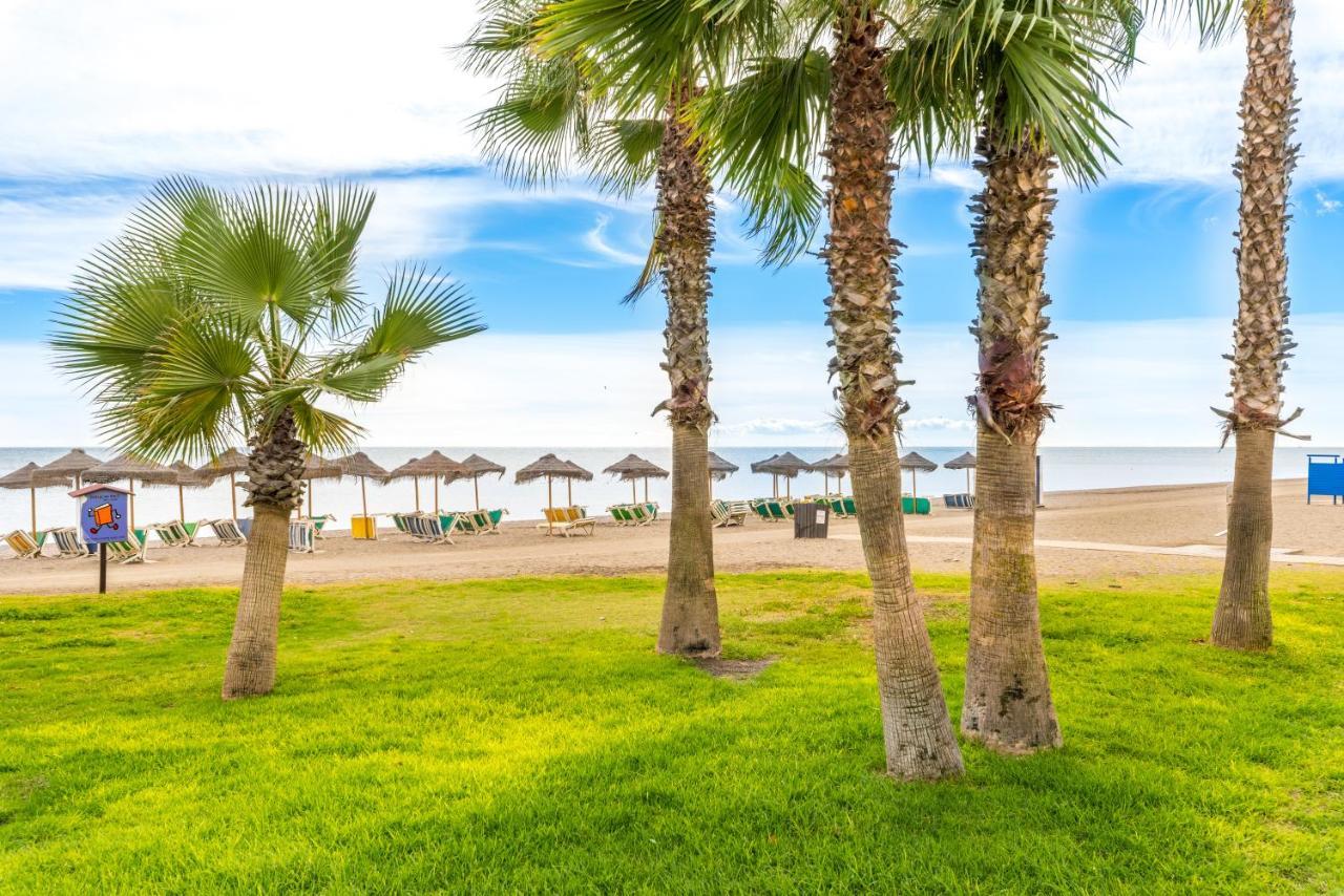 Seafront Apartment Torre Del Mar Exterior photo